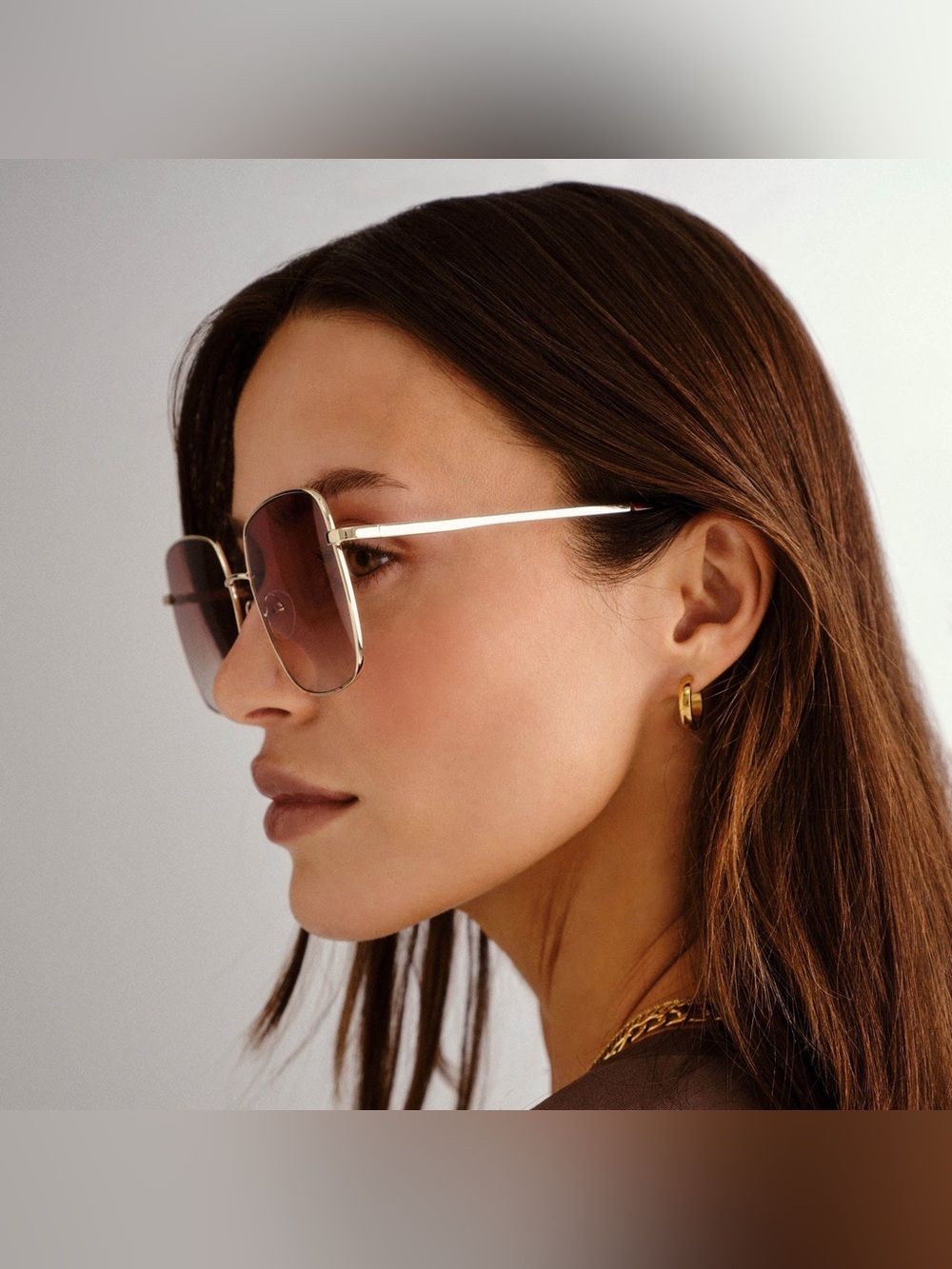 The Cherished 70s Style Square Gold Frame Sunglasses - Gold Tan Gradient